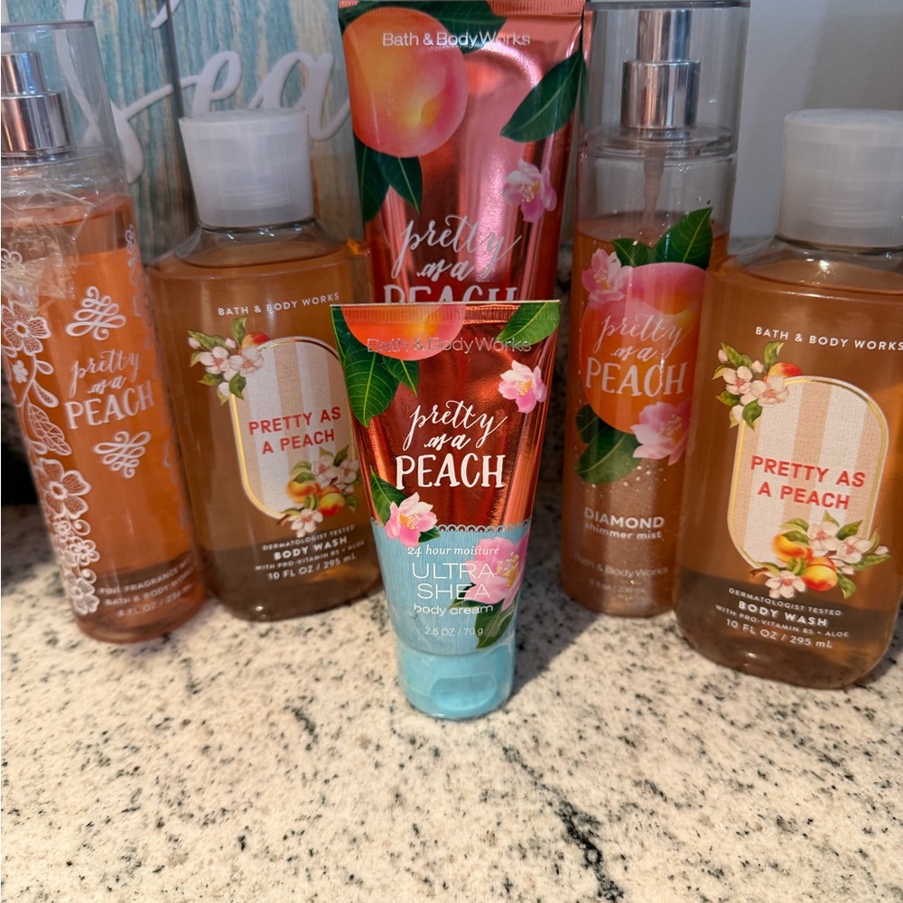 Bath & Body Works Pretty as a Peach Collection - Peach, Coral, Green, Aqua